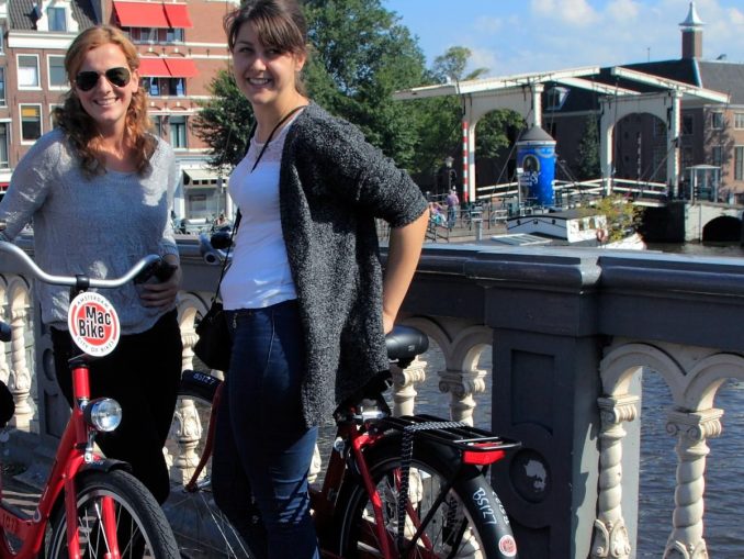 , Huur 24 uur een fiets bij MacBike Amsterdam. Nu slechts € 7,50!, EarlyBirdTickets.nl
